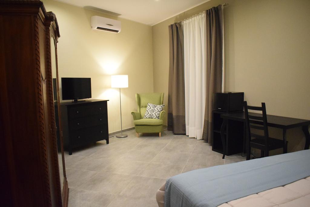 Cento Tari' Guest House Кастильоне-ди-Сицилия Экстерьер фото