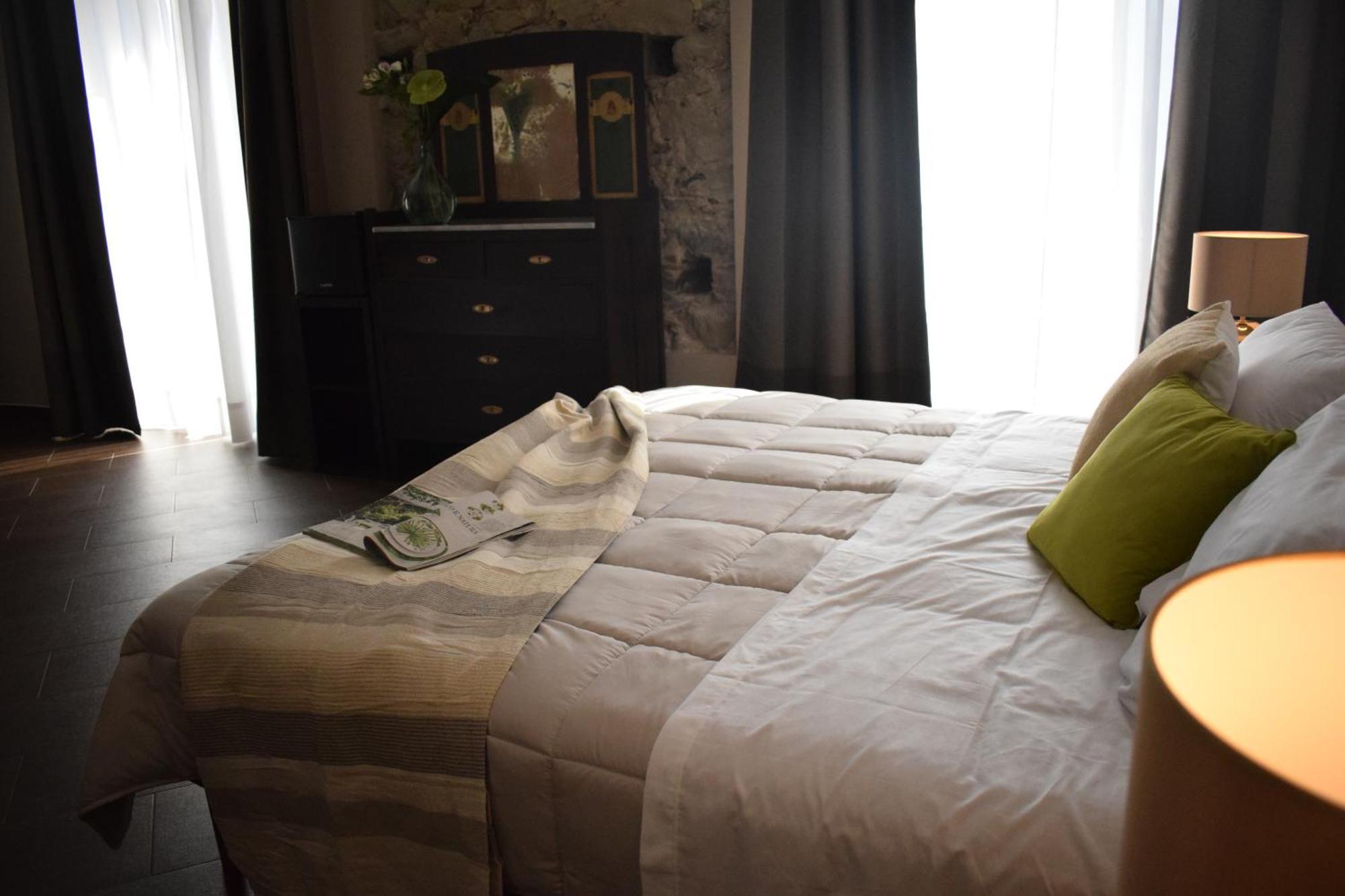 Cento Tari' Guest House Кастильоне-ди-Сицилия Экстерьер фото