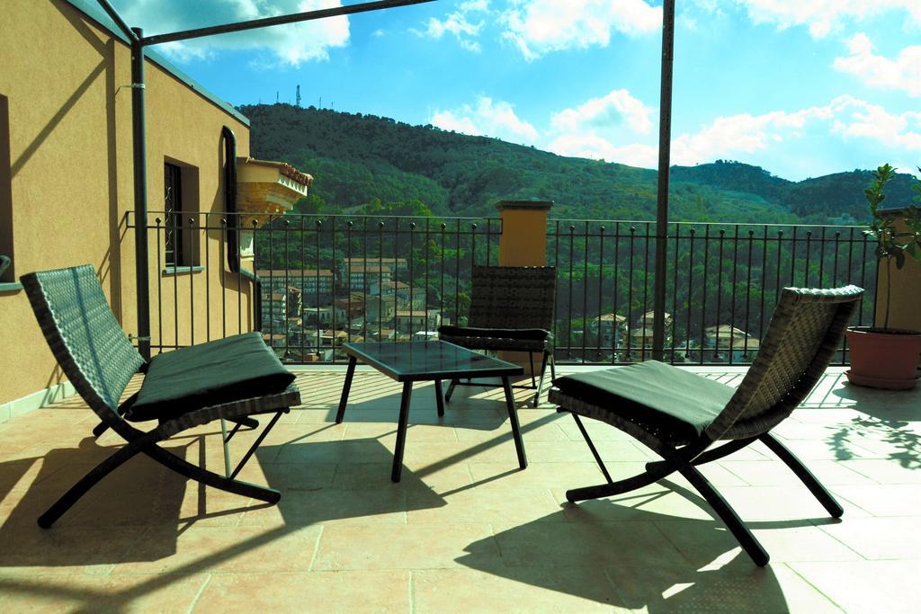 Cento Tari' Guest House Кастильоне-ди-Сицилия Экстерьер фото