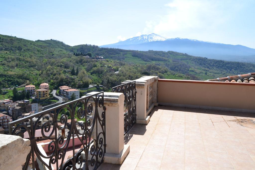 Cento Tari' Guest House Кастильоне-ди-Сицилия Экстерьер фото